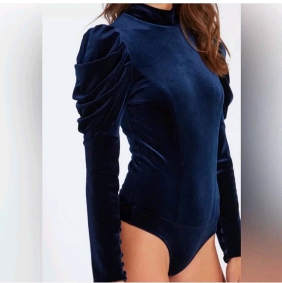 Misa Los Angeles Elegant Blue Velvet Fitted Ruched Bodysuit W/ Puffed Shoulders - Picture 1 of 11